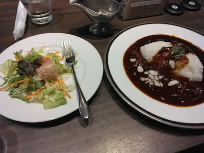 丸善早矢仕ライスをたべにいきました